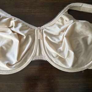 Wacoal Cream Satin Bra 34DDD
